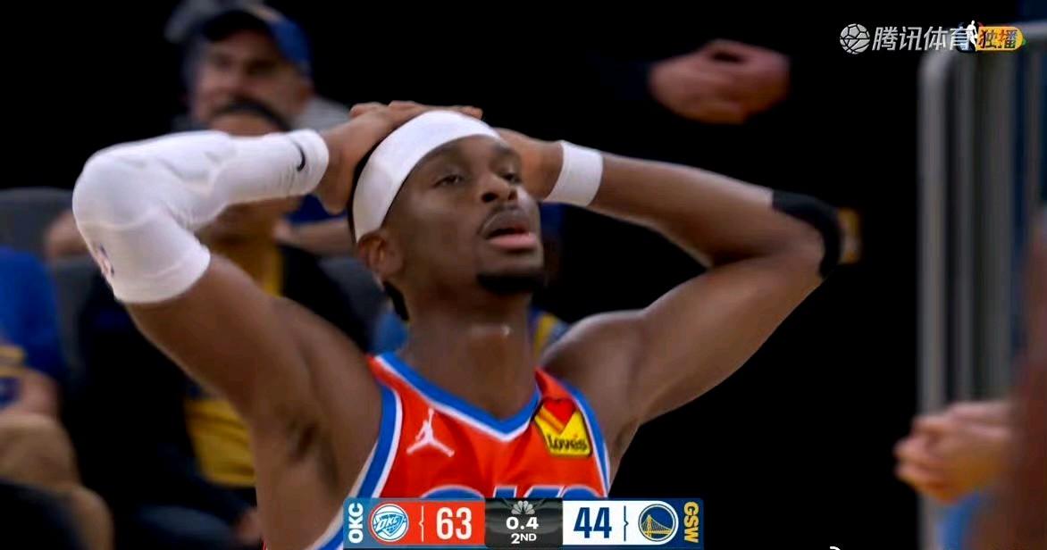 这场对决从一开始就注定了结局！勇士拿2分磕磕绊绊、跌跌撞撞非常艰难；雷霆队轻轻松