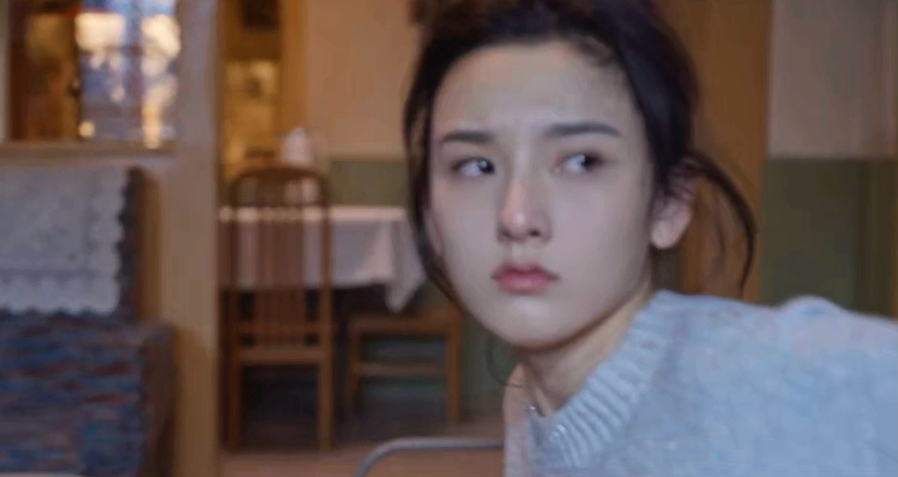 凡风渡月，清川入怀。孙凡清 腹有诗书气自华的美女
