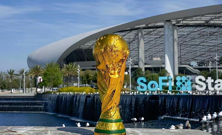 ​对亚洲来说，这是一个千载难逢的机会。这一次世界杯对亚洲国家来说非常难得，由于这