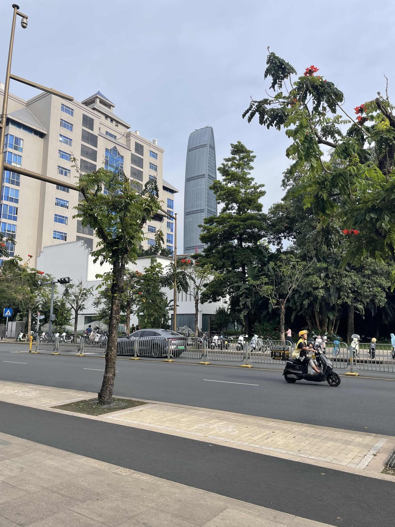 晒图笔记大赛闲走在深圳的街头