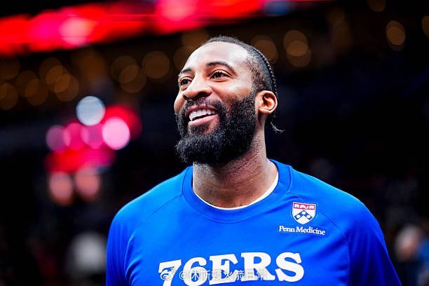 据Keith Pompey报道，76人愿意交易安德烈·德拉蒙德。 