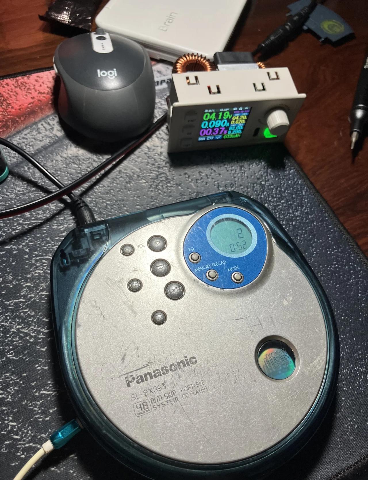 捡垃圾成功，30块钱的松下cd复活
最近对古董非常感兴趣，收了几个cd,松下ct