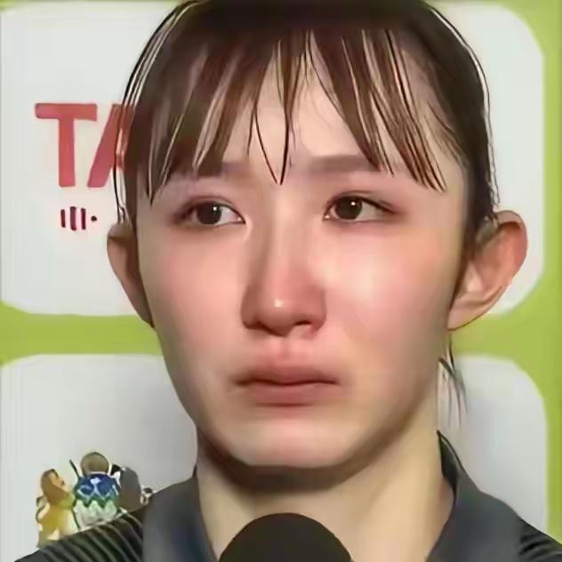 早田希娜:
四强没咱们事了，是抱团哭还是暗自垂泪？
张本美和:
我第一个出局，对