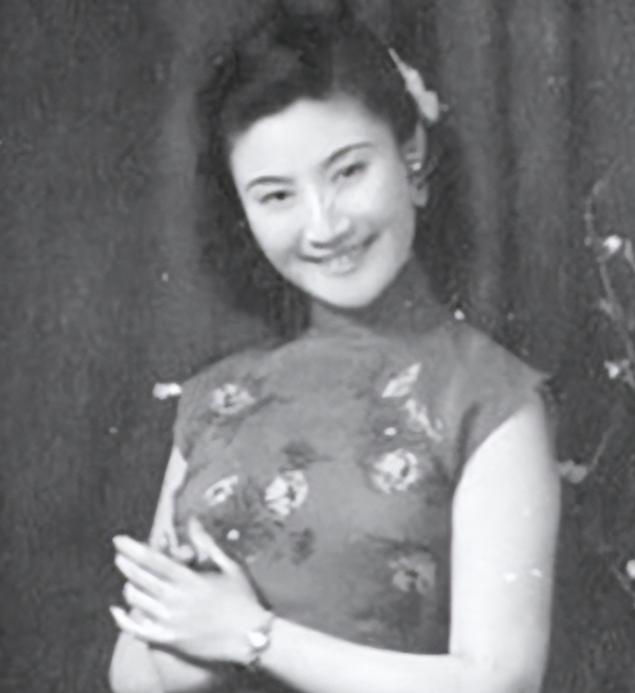 1966年，“京剧皇后”言慧珠自缢前，她拉着11岁的儿子跪在丈夫俞振飞面前，嘱托