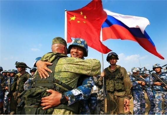 为什么中国对美国越来越强硬？讲透一点，中国对美强硬，就是要逼美国走上苏联的旧路。