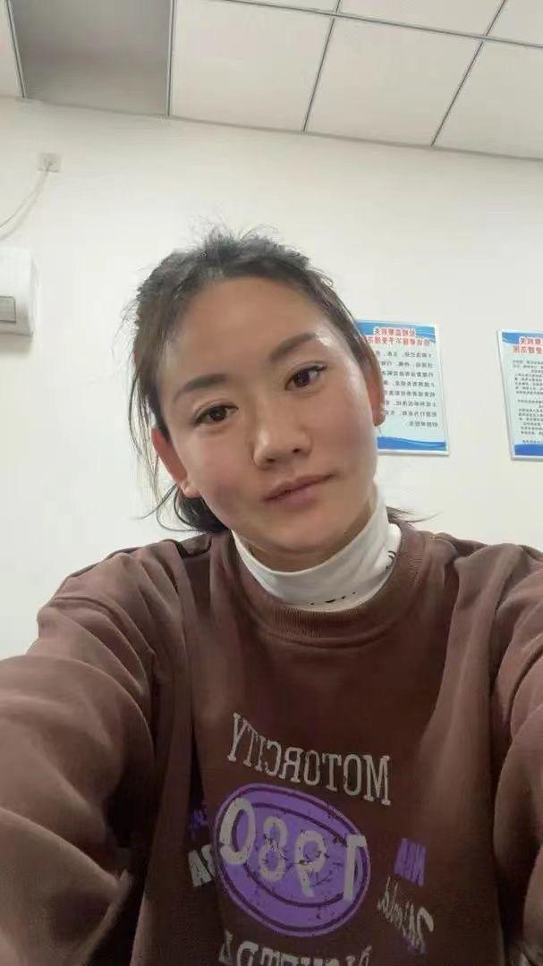 现在晒素颜照的不多了