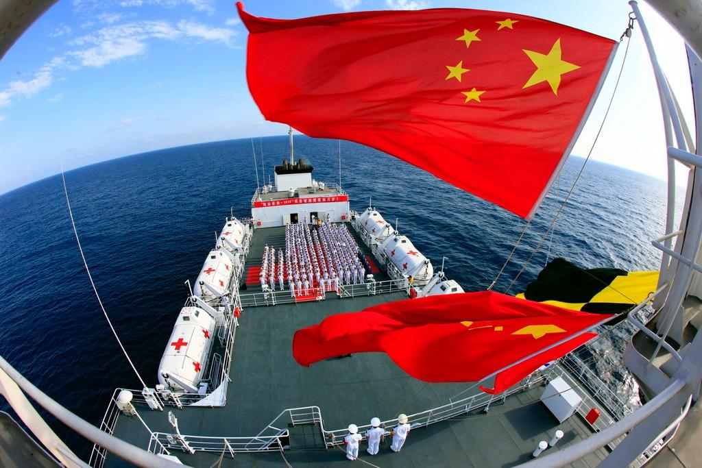 颠覆认知！美国海军军费是中国3倍多，造舰速度却连我们1/3都不到！曾经喊着“一出