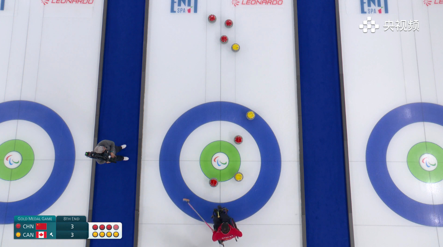 明亮大哥虽然是底座，但至少赢了一丢丢，等对面失误吧 