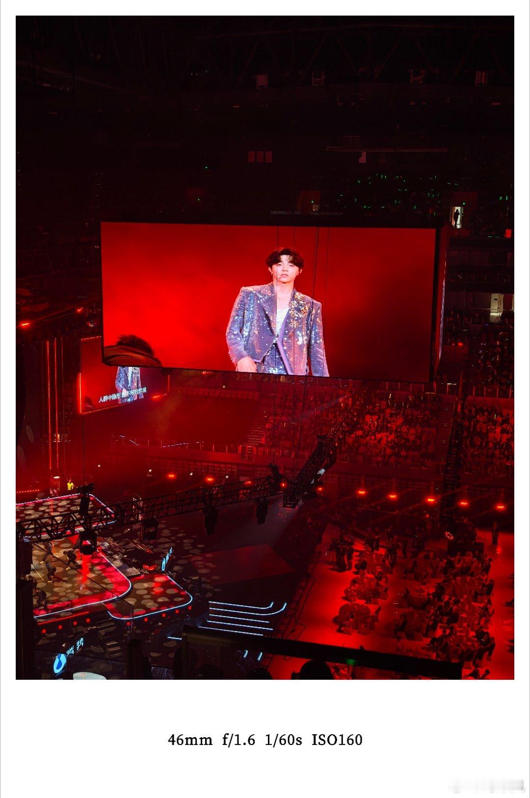 目前为止，陈立农现场粉丝声音最大。我是来测评谁家偶像最有人气的。 深圳·深圳市体