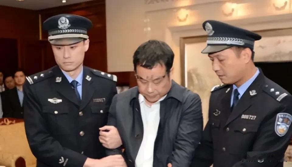 7项国家机密被窃，稀土公司副总栽了

2023年11月，江西南昌中院对一起间谍案