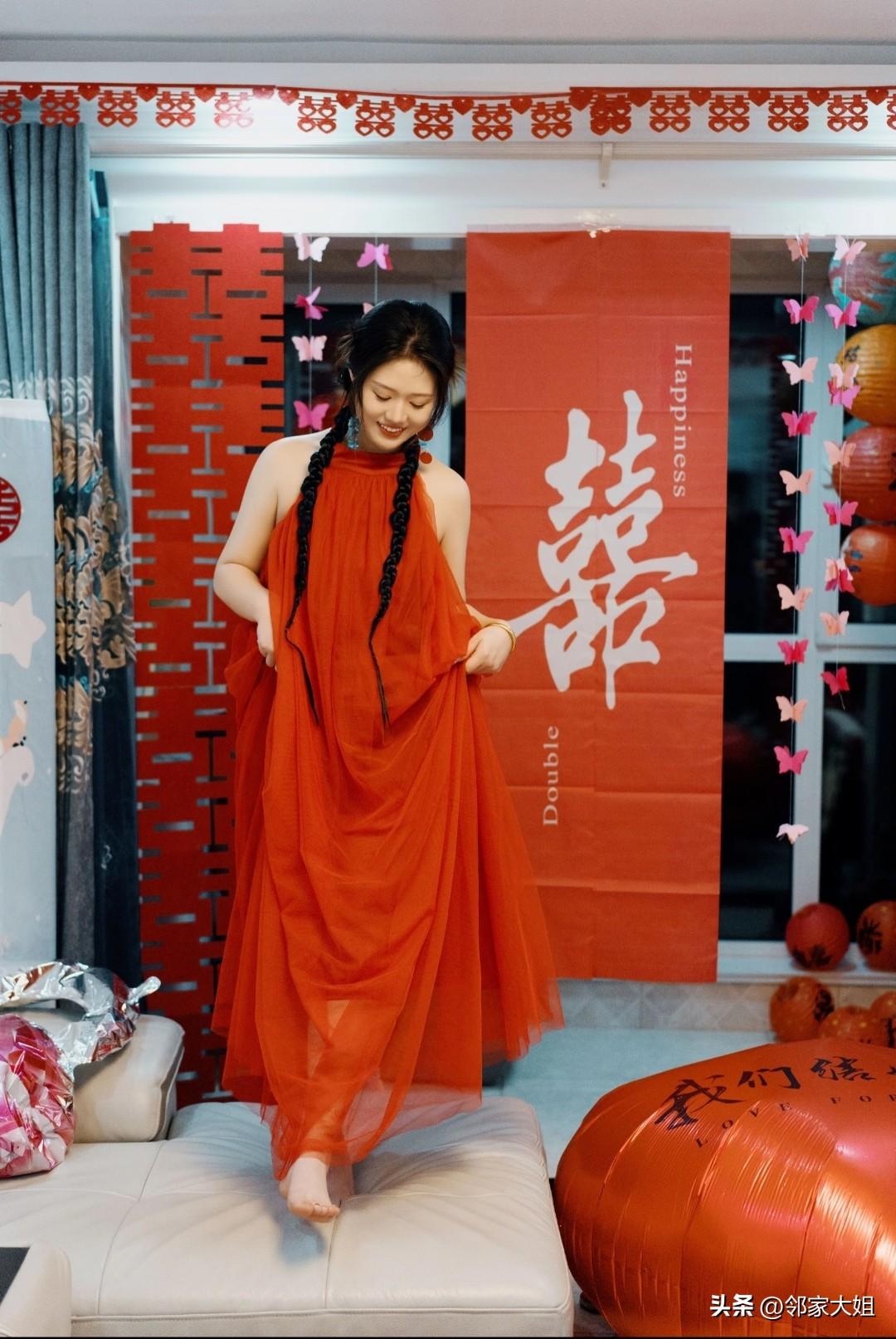现在的婚礼，终于不折腾人了？
 
现在婚礼都流行这样的吗？周六去参加一个退休同事