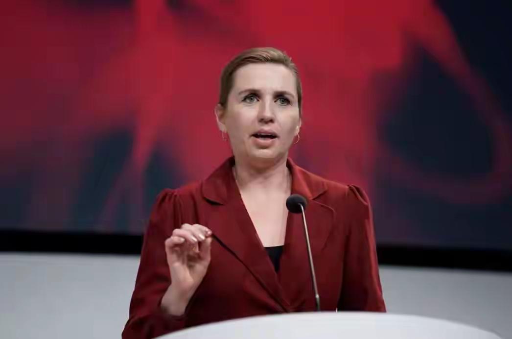 特朗普强推格陵兰岛夺取计划，无视丹麦的反华示好与巨额军购讨好，还威胁对8个反对欧