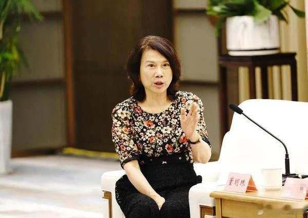 周乐伟投案终结格力暗战 董明珠凭硬实力守住企业话语权
 
4月28日前格力集团董