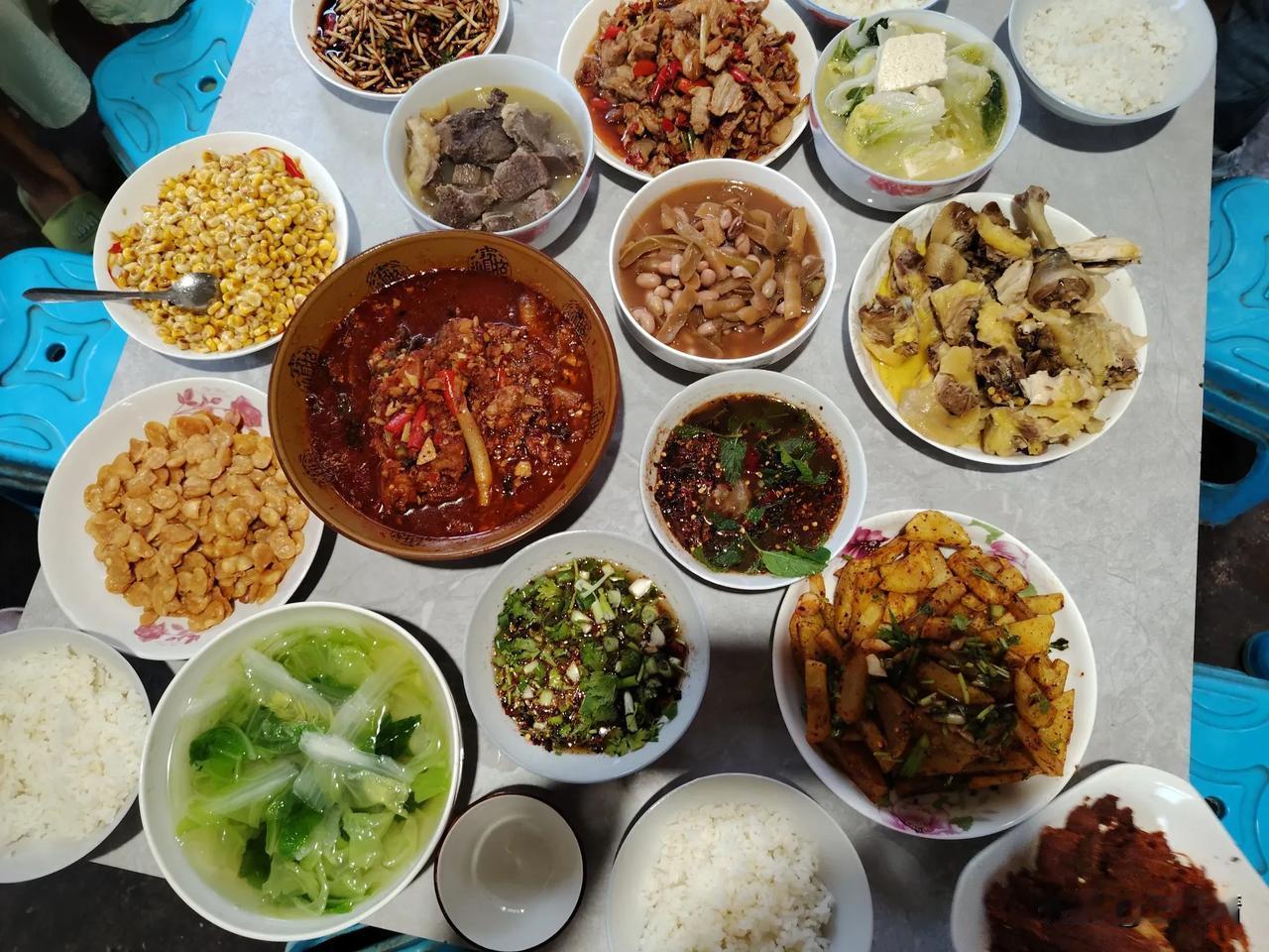 下午四点半后就没有进食，到现在也没有饥饿感。八月份，给自己定的目标是到50公斤！