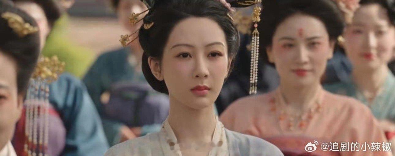 杨紫国色芳华无滤镜状态 杨紫和李现主演的电视剧《国色芳华》真的近在咫尺了就是说！