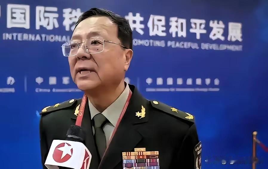 善意不容抹黑 仁心绝非软弱——驳斥菲防长忘恩负义的荒谬言论
 
　　近期，第23