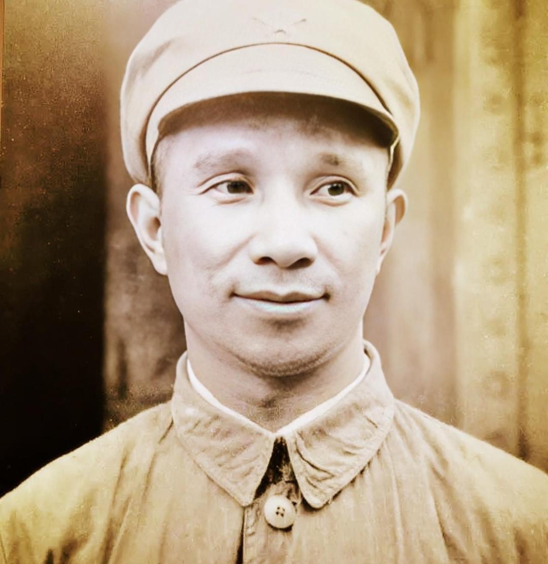 网上吵吵半天“谁建议粟裕挂帅抗美援朝”，一会儿说是周总理，一会儿说是林帅，其实全