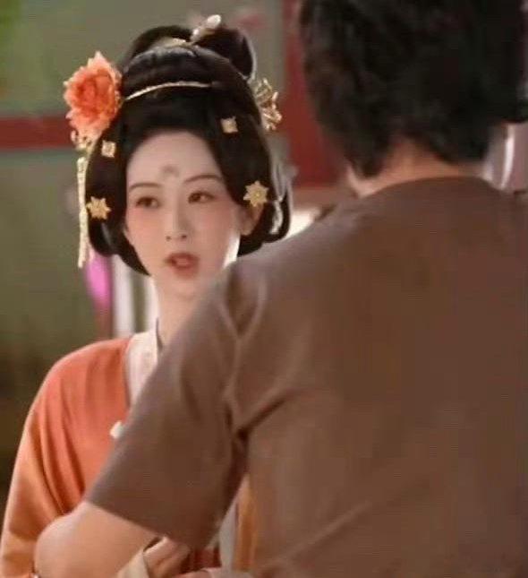 《国色芳华》女二要是挣头彩的节奏。 