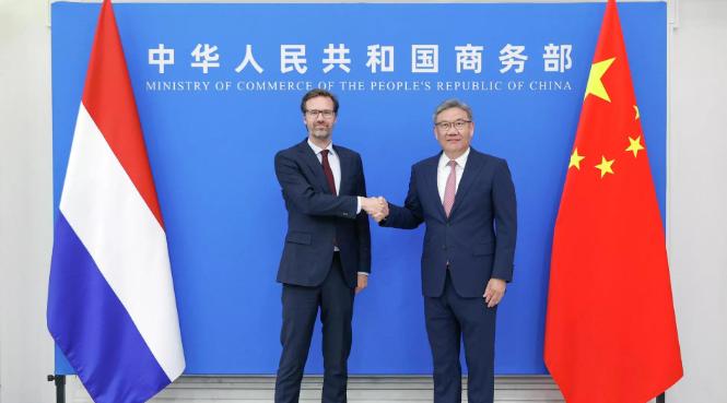 你以为买下了公司的股份、进了董事会，这家公司就真正属于你了吗？在残酷的半导体战场