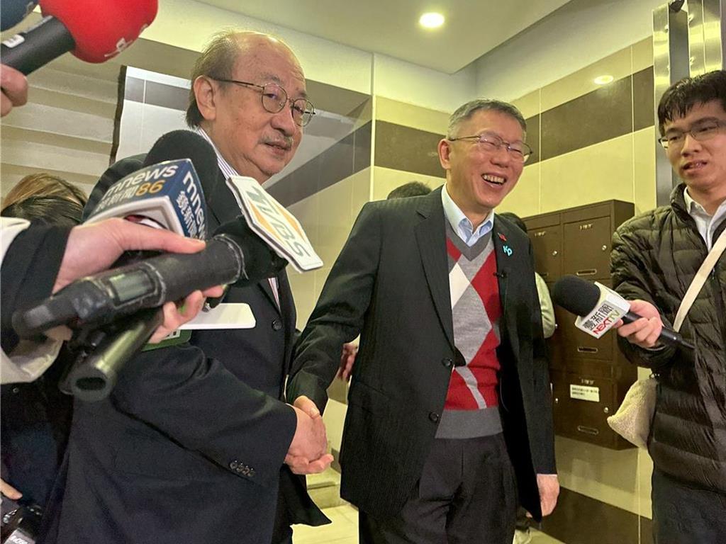 柯文哲复出成为“蓝白合”有破口？国民党回应了
台湾民众党创党主席柯文哲日前拜会民