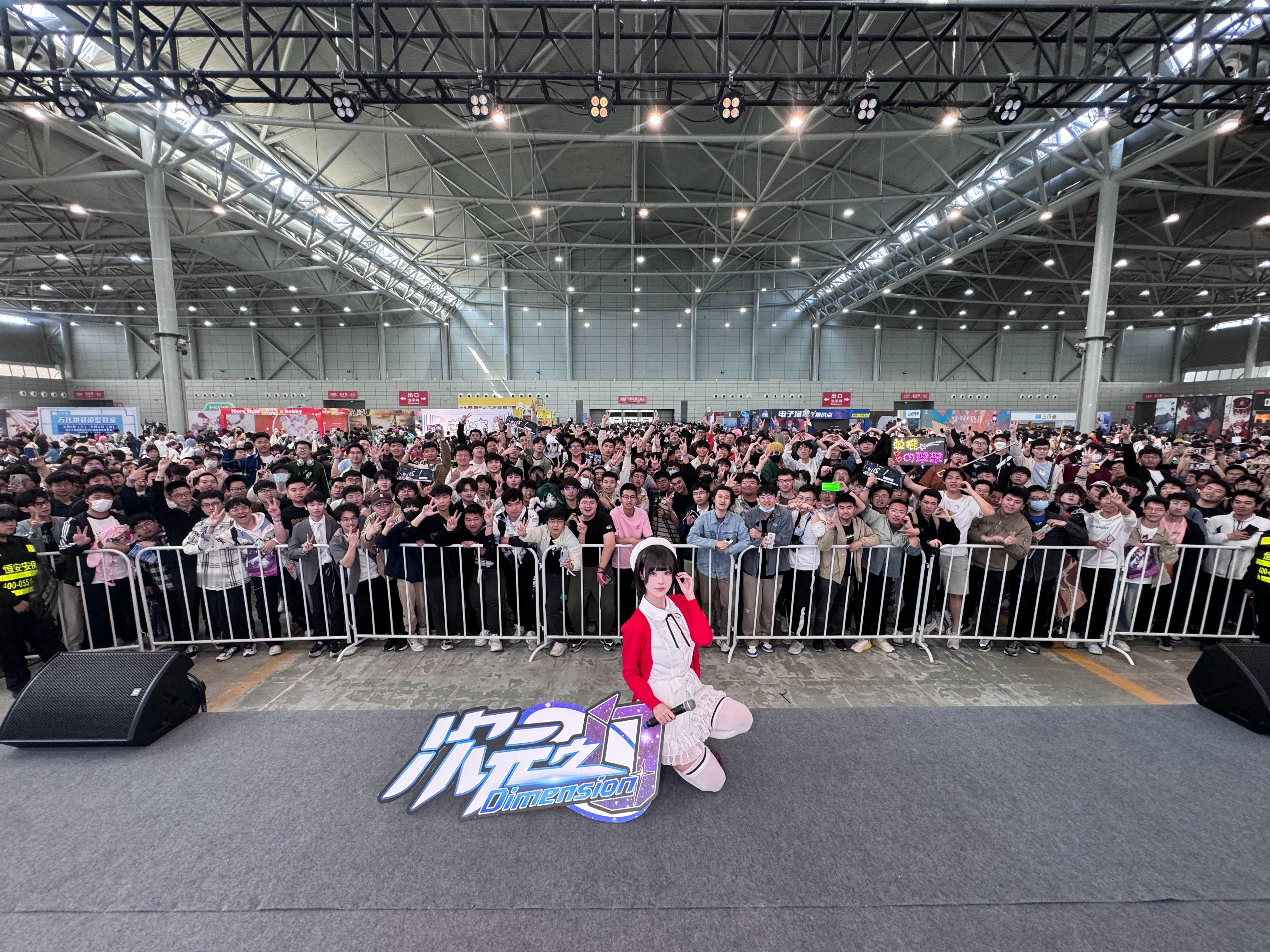 #河野華[超话]# 惠赢吗？家人们今天合肥的合照！突然反应过来上次郑州北京的合照