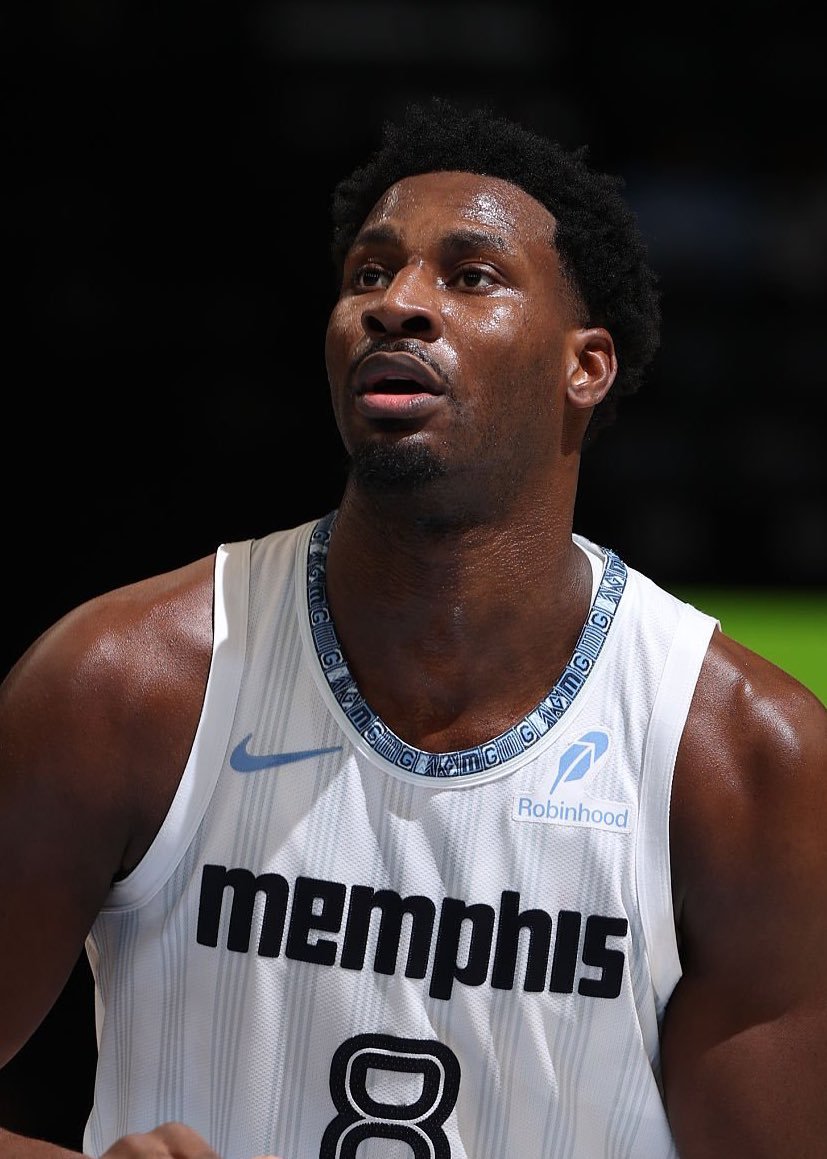 媒体报道称勇士曾与灰熊商谈交易得到小贾伦杰克逊的事宜 但他们停止了这些谈判转而专