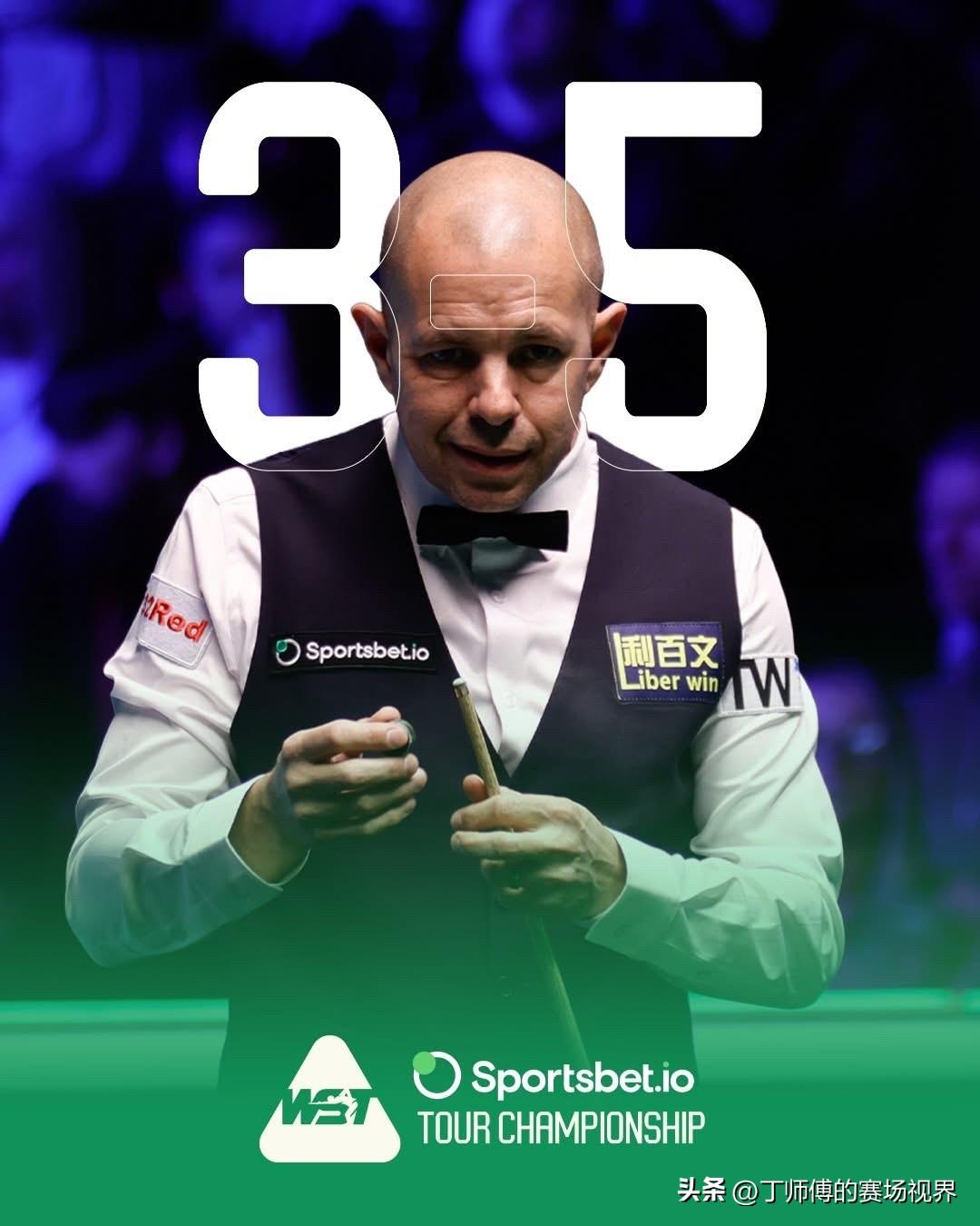 斯诺克巡回锦标赛拉开帷幕，首节比赛结束后，巴里·霍金斯以5-3领先刚刚夺得世界公