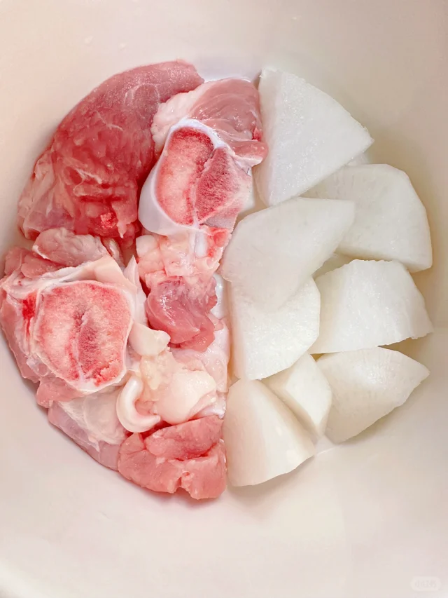 这个汤也太太太适合秋天喝啦！！！