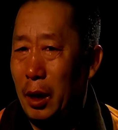 1988年，内蒙古一位农民和妻子在地里干活，两人发生争执，妻子一气之下，甩手回家