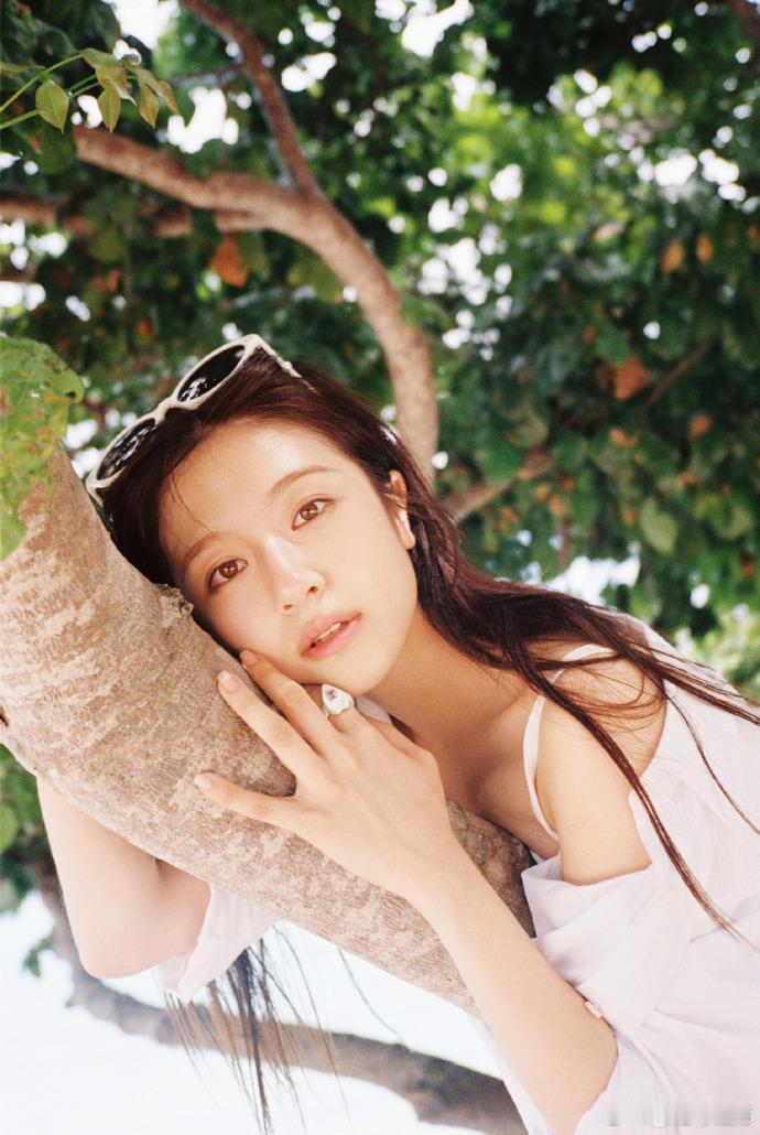 我想象中吹海风就李兰迪这样全体感受李兰迪的生命力我想象中吹海风就李兰迪这样，好美