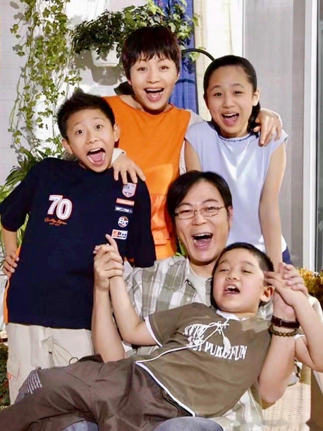 #宋丹丹回应刘星家可有钱了#05年《家有儿女》刘星家房子，18年后价值2000w