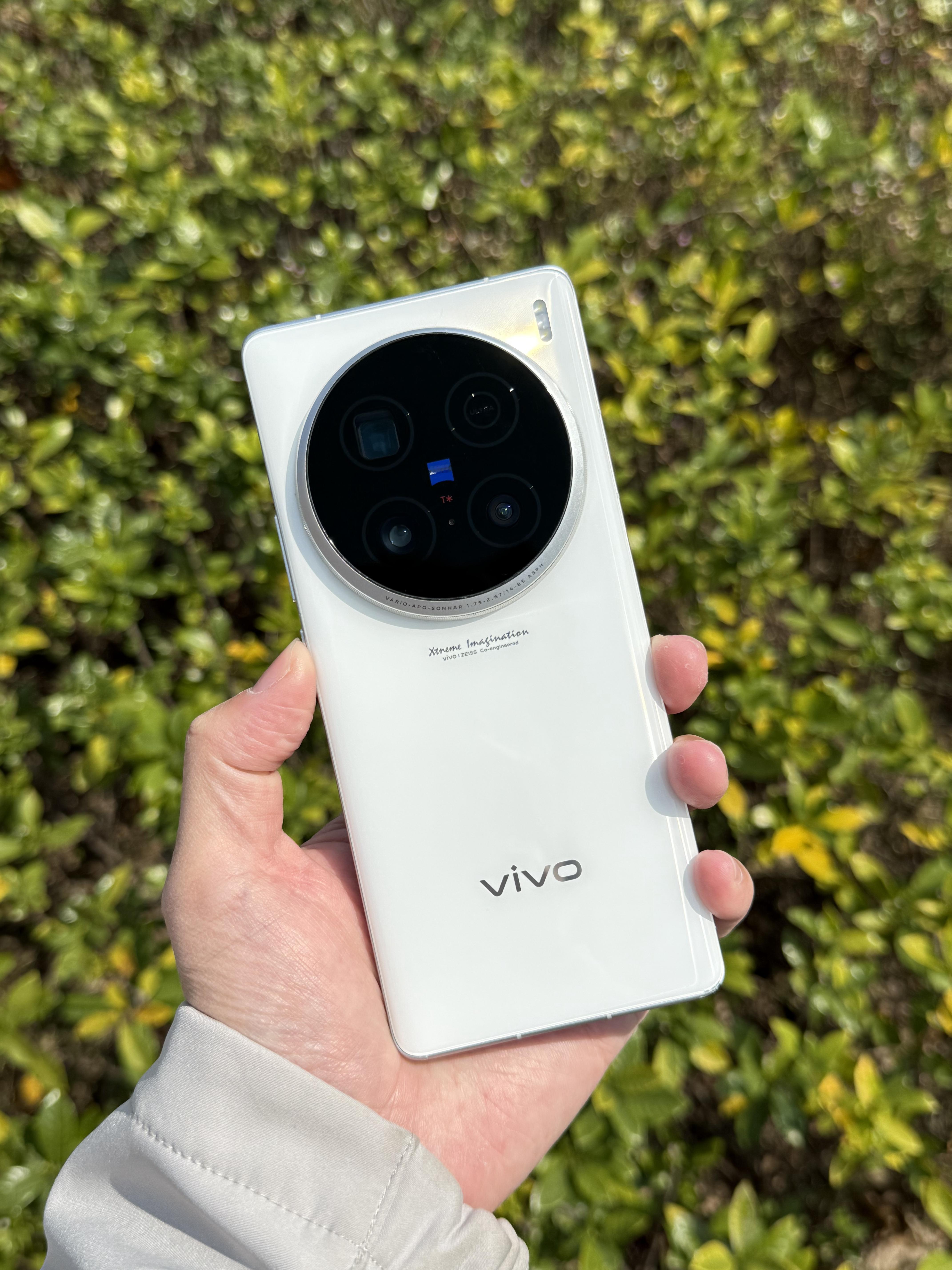 国产手机系统和iOS差距还大吗早期安卓系统跟iOS比起来确实存在明显的差距，但是