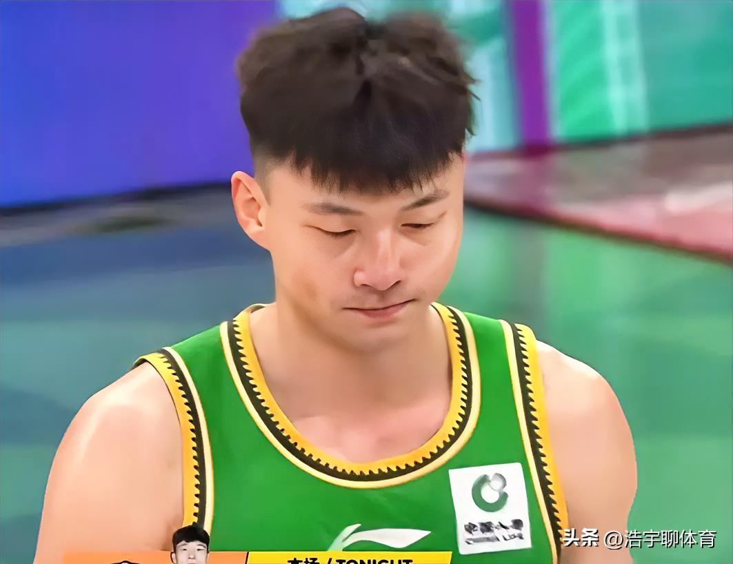 鄢手骐2+1c类合同到期，辽篮做出重要选择，俱乐部单方自主选项基本确定。
辽篮主