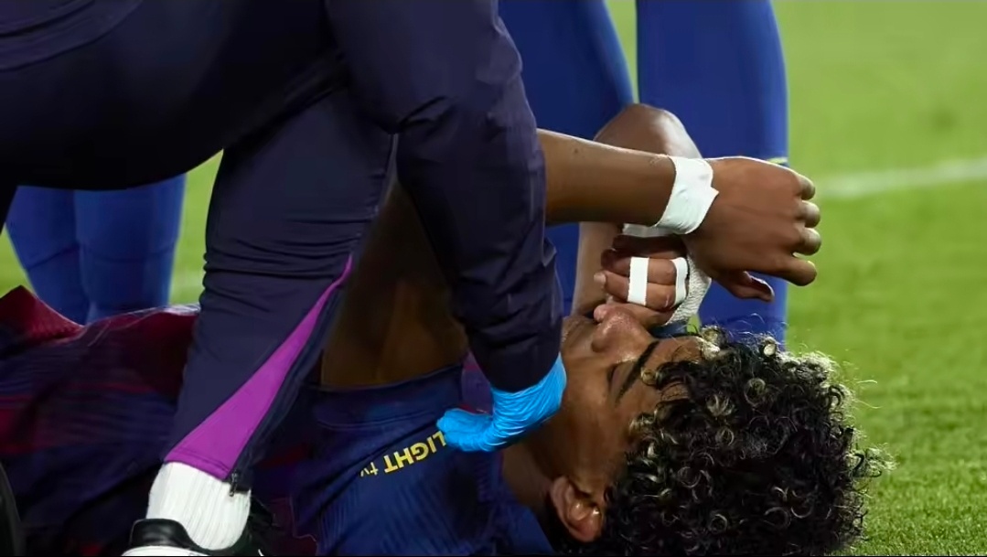 西媒：亚马尔本赛季累计6场无法出战，巴萨仅输掉1场，红蓝军团愈发团队化。巴萨官宣