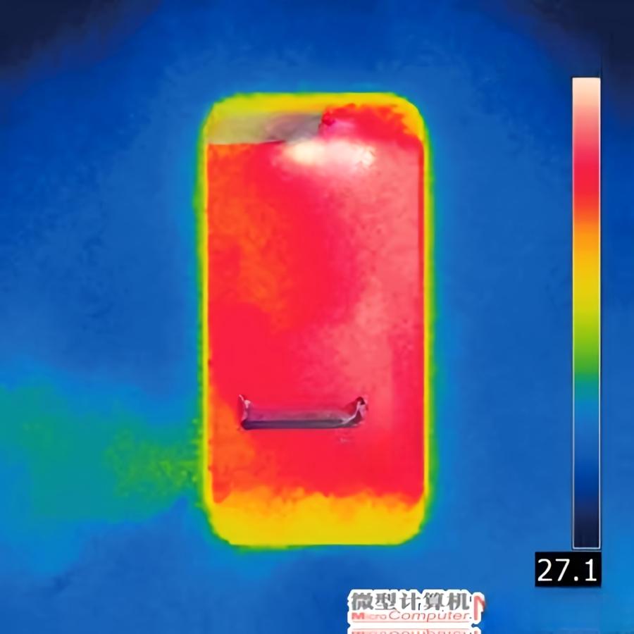 iPhone17要涨价？库克这波操作我给满分！
今年手机圈集体涨价潮，苹果自然不