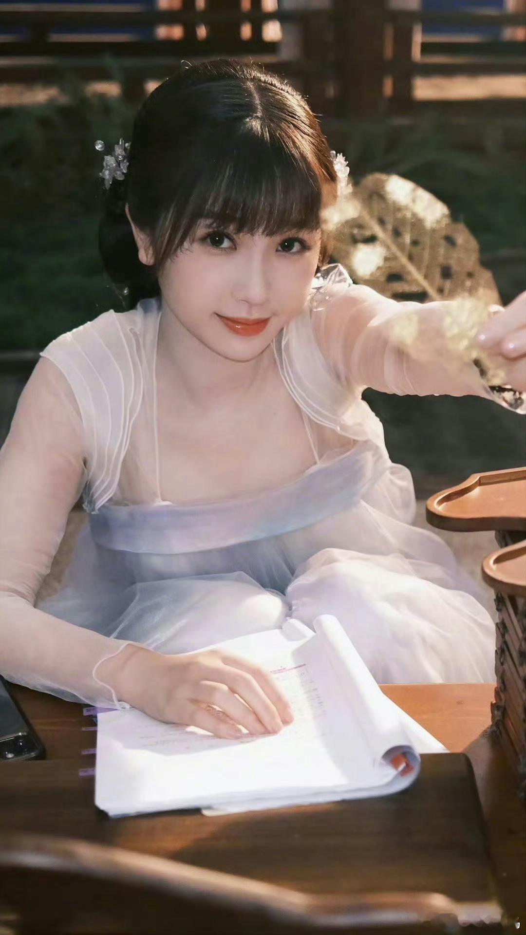 爆爆剧苍兰诀播出三年啦，小兰花三周年快乐苍兰诀 ​​​