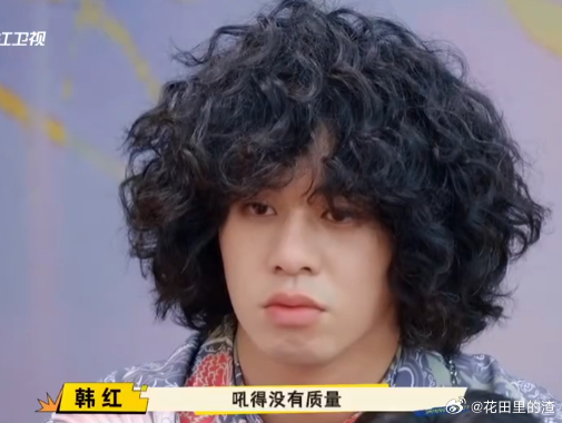 曾比特为什么总被韩红骂跑调 在声生不息唱港乐时曾比特又稳又惊艳，可到了闪光的夏天