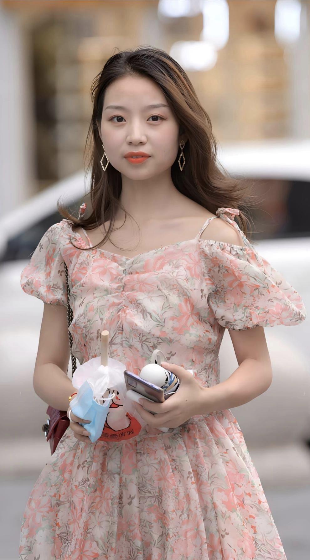 每一次努力，都是在为自己的未来投资，投资越多，回报越丰厚。