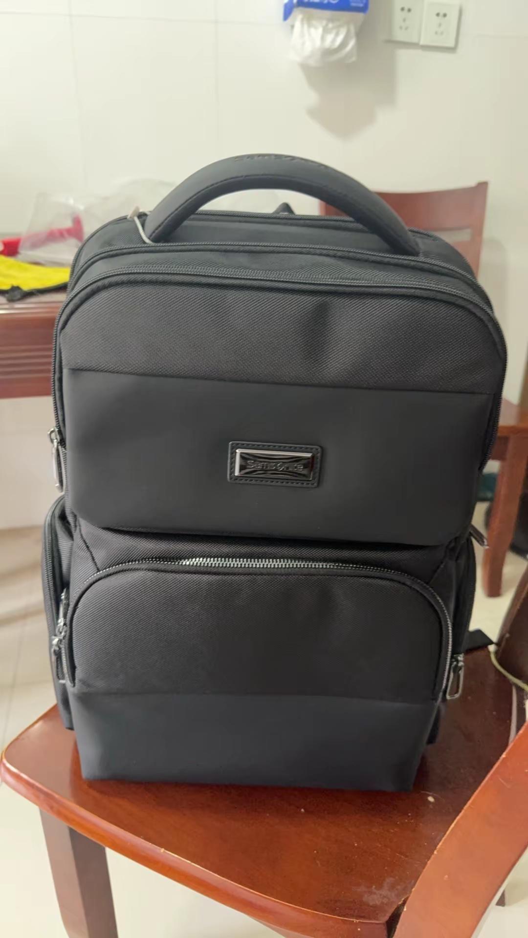 女神节送给老公的包包哈哈！