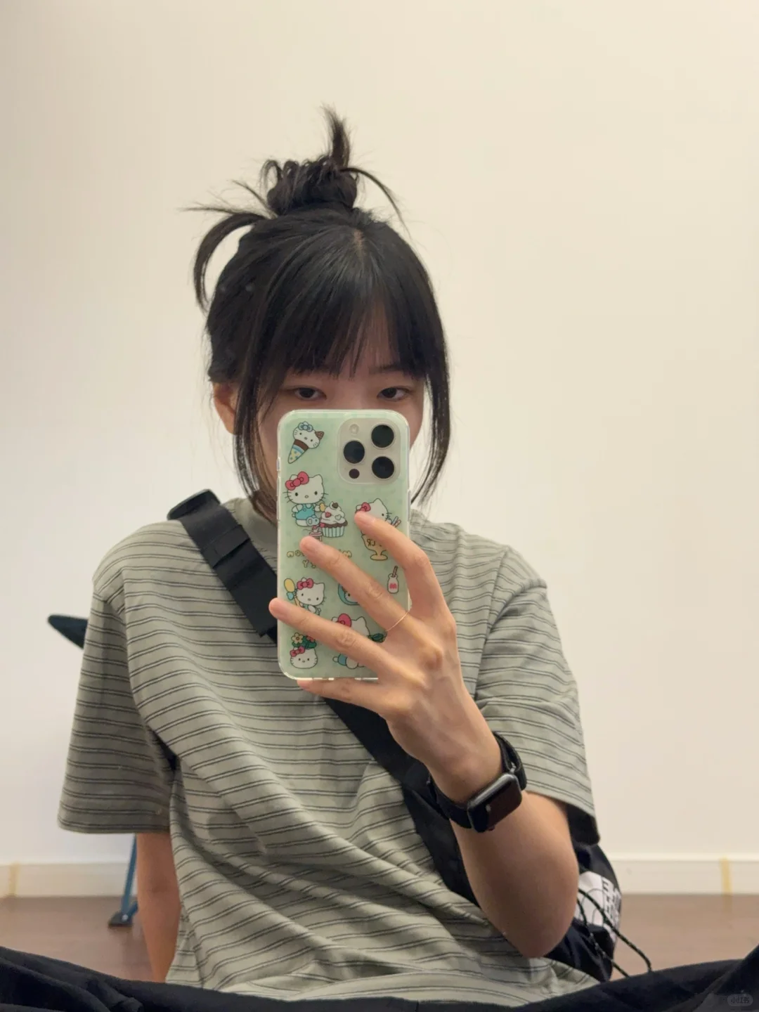 无印良品条纹T恤