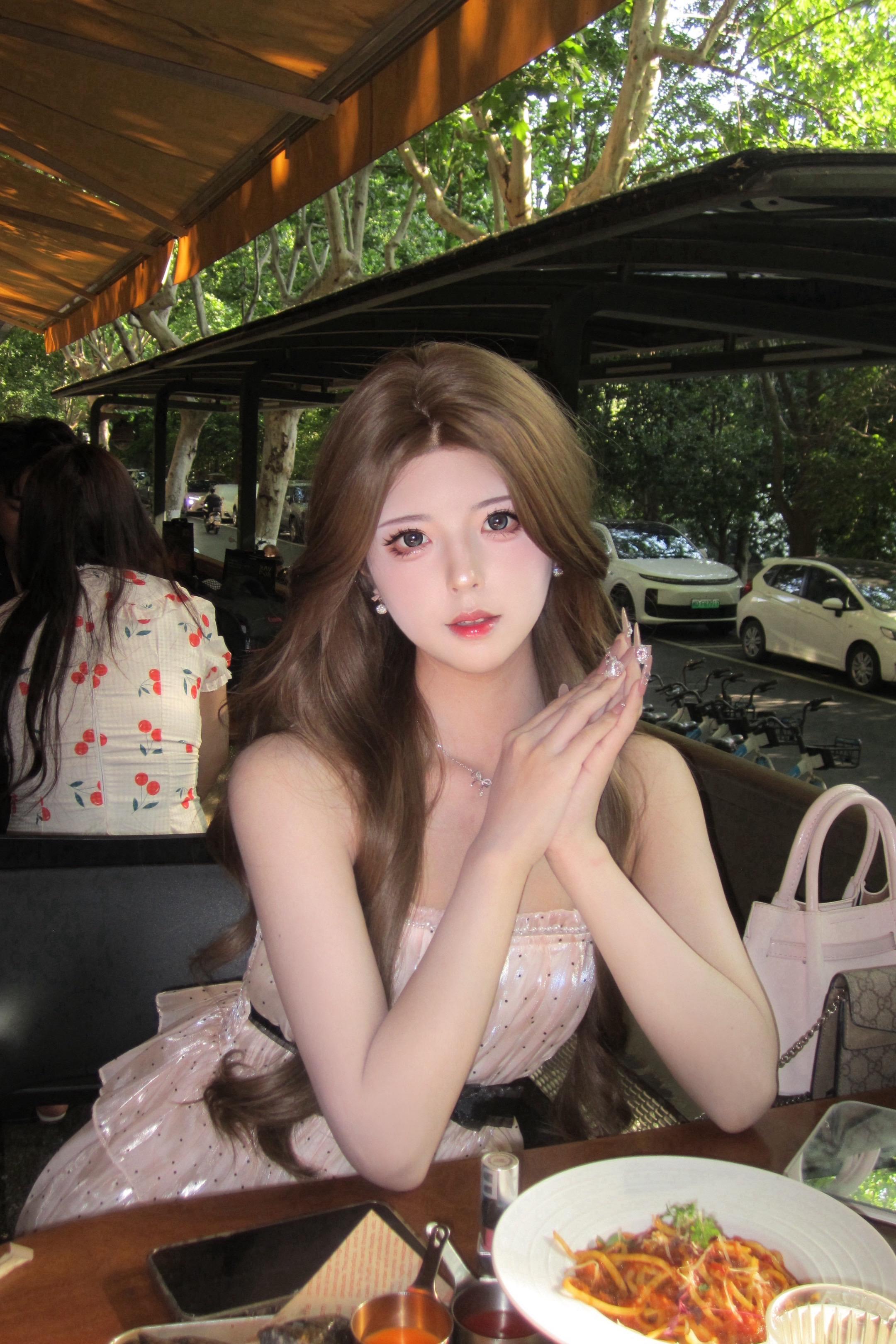 被咖啡的香味叫醒 为我吹干头发的你