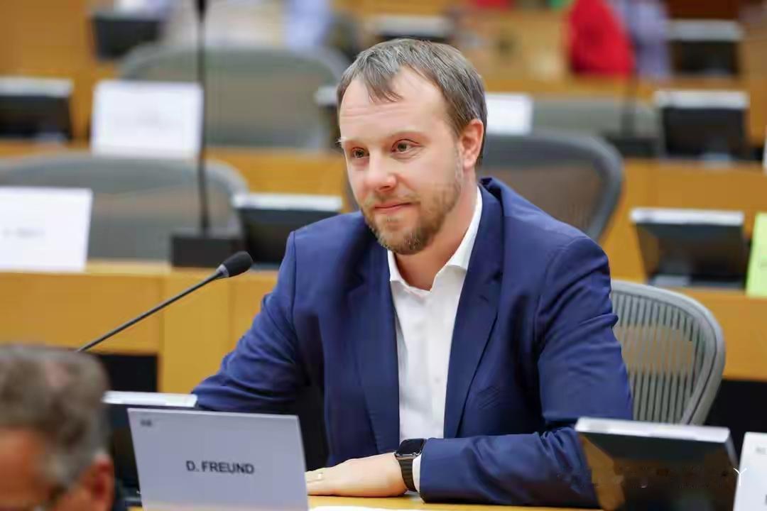 欧盟这笔28亿欧元直接让德国议员拍桌怒怼！2月7日欧洲议会预算监督会上，德国绿党