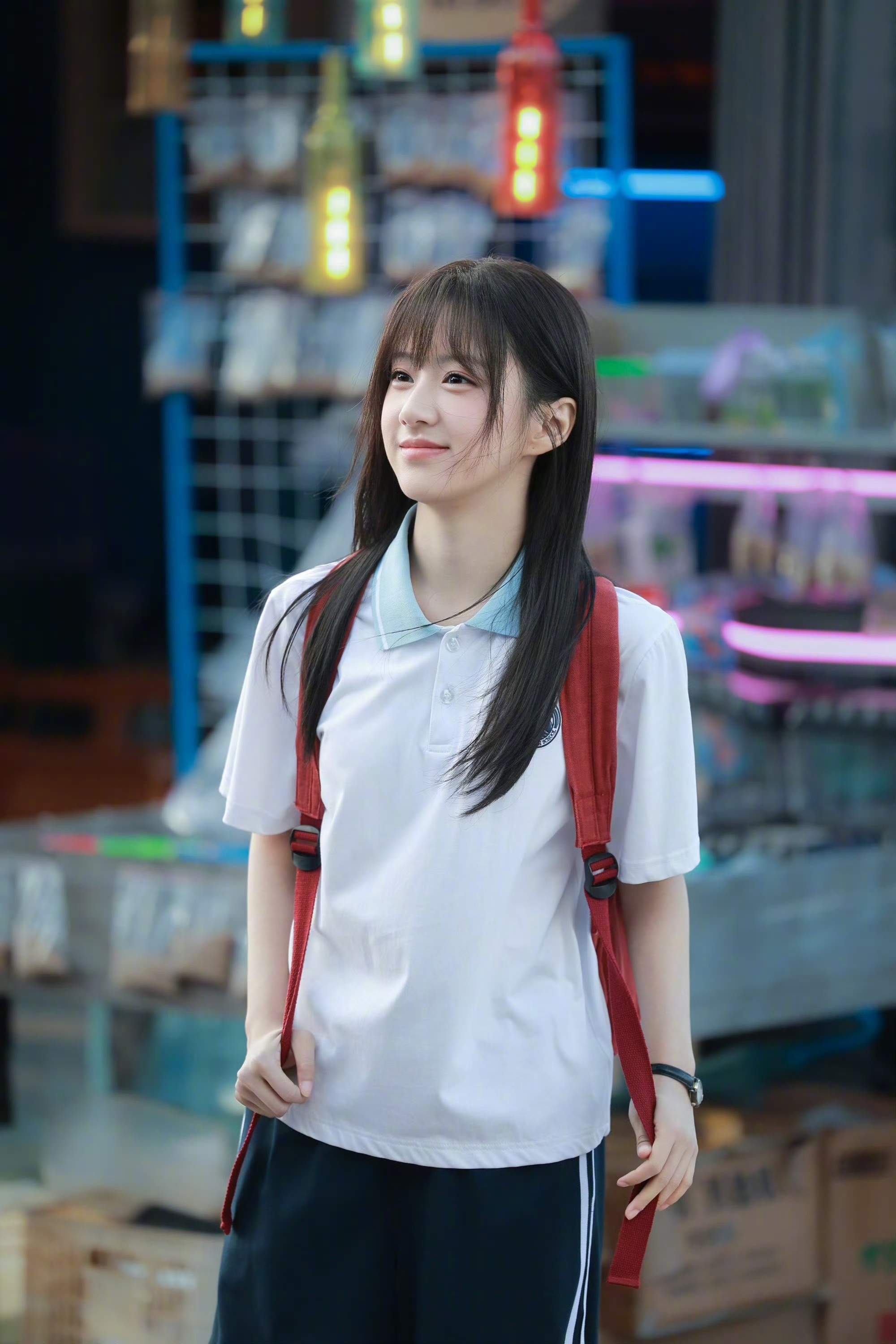 包上恩 请你参与我的夏天 我们00后真的太会营了😘今天发的JK制服太夯！好久不