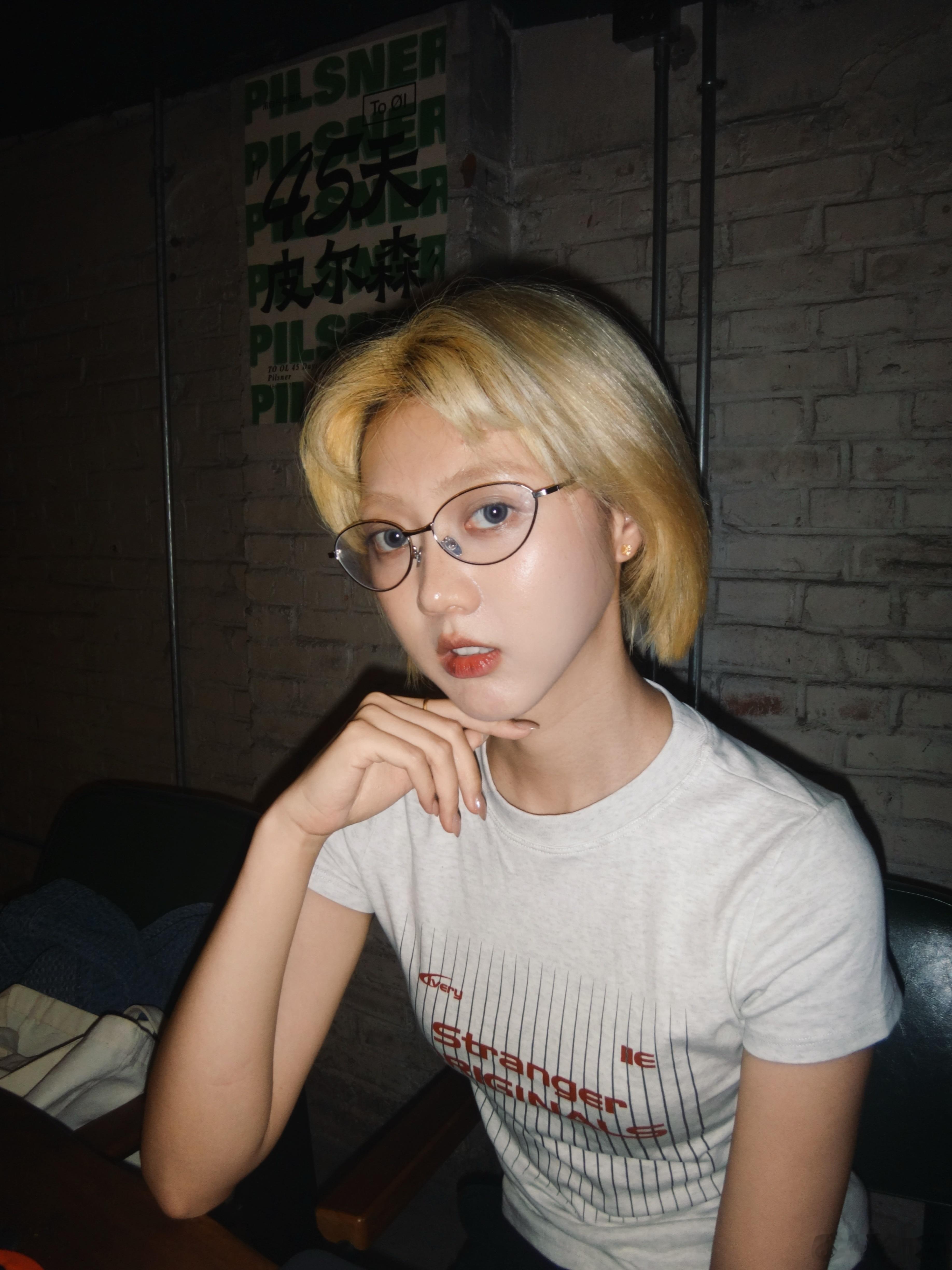 迫不及待的夸奖我的摄影师 世界上拍我最好看的女人​​​