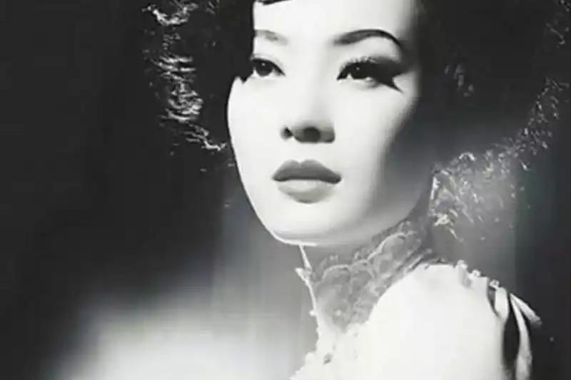 1967年，一个妇人在一家医院去世，无人替她收尸。过了几天，她的一个朋友看着遗体