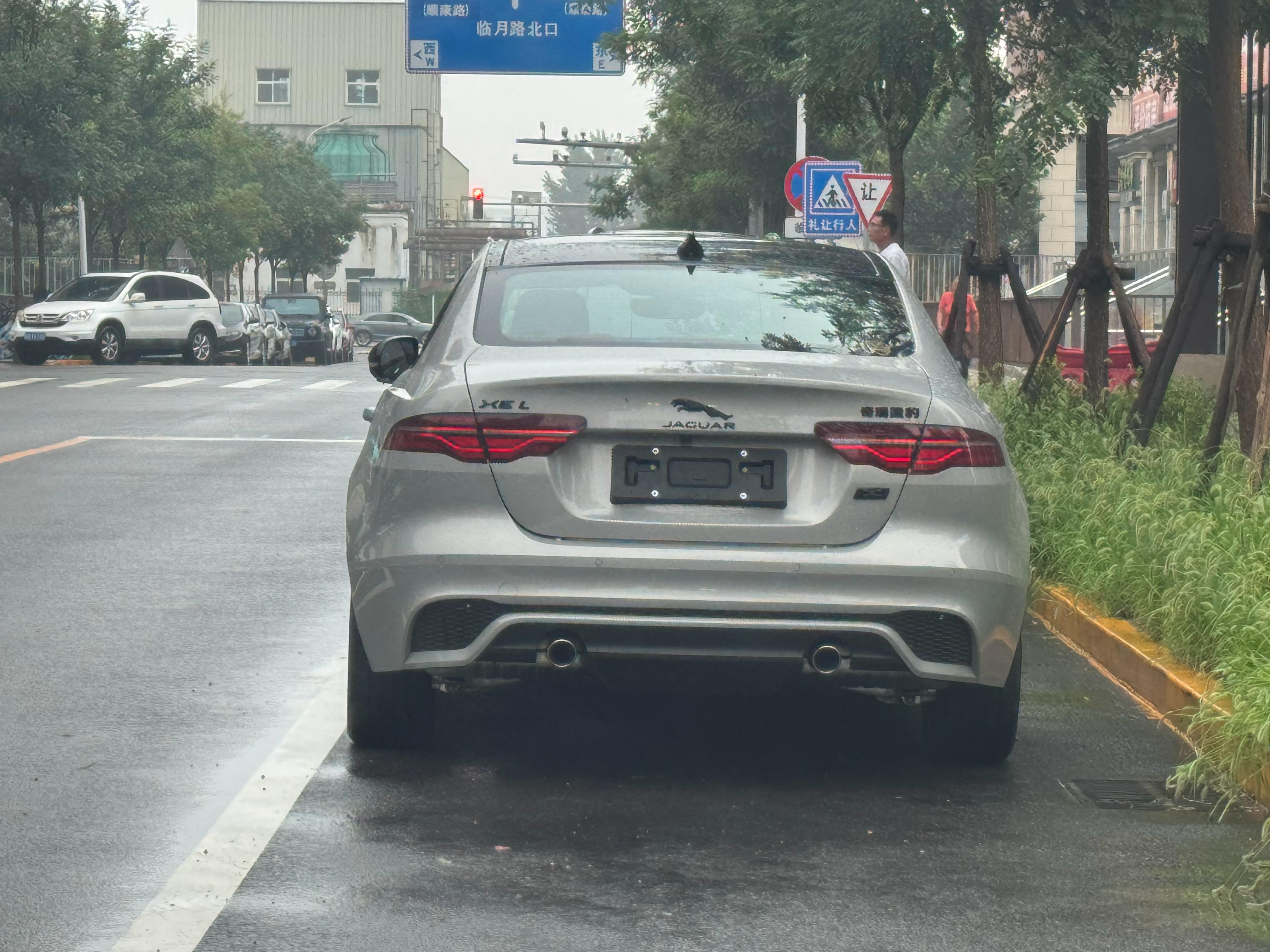 现在捷豹销量也是好起来了！扑街率很高李楠说道李楠说道[超话]捷豹  ​​​