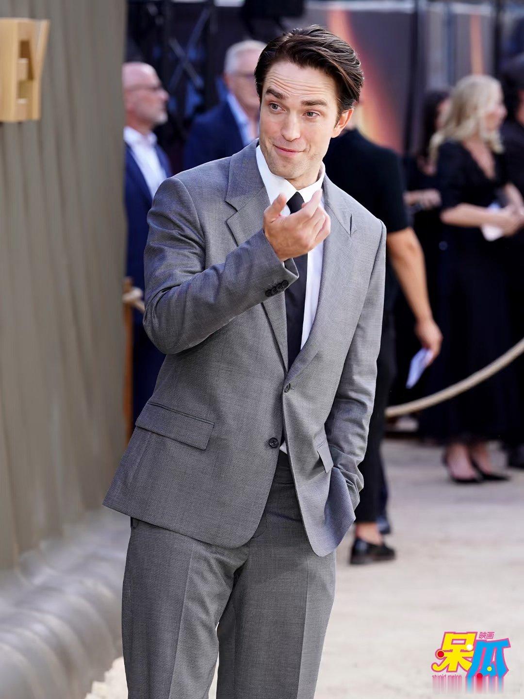 罗伯特·帕丁森（Robert Pattinson）和汤姆·赫兰德（Tom Hol