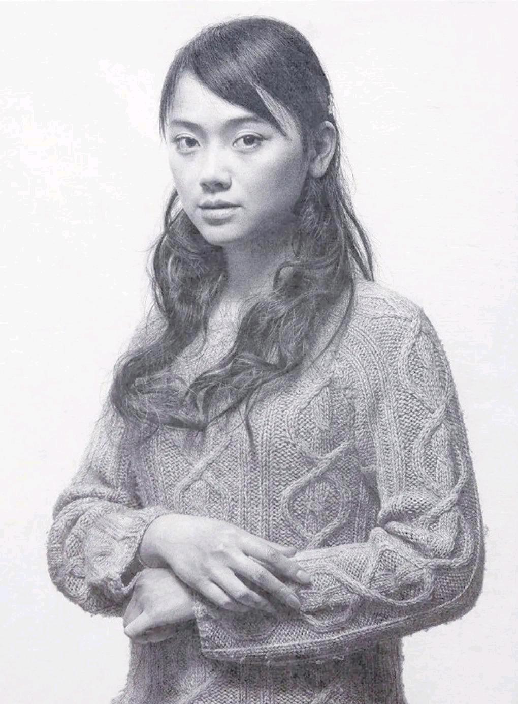 2015年，罗敏跟画家冷军离婚。朋友好奇问她：“你老公有钱有名，也没啥不良嗜好，