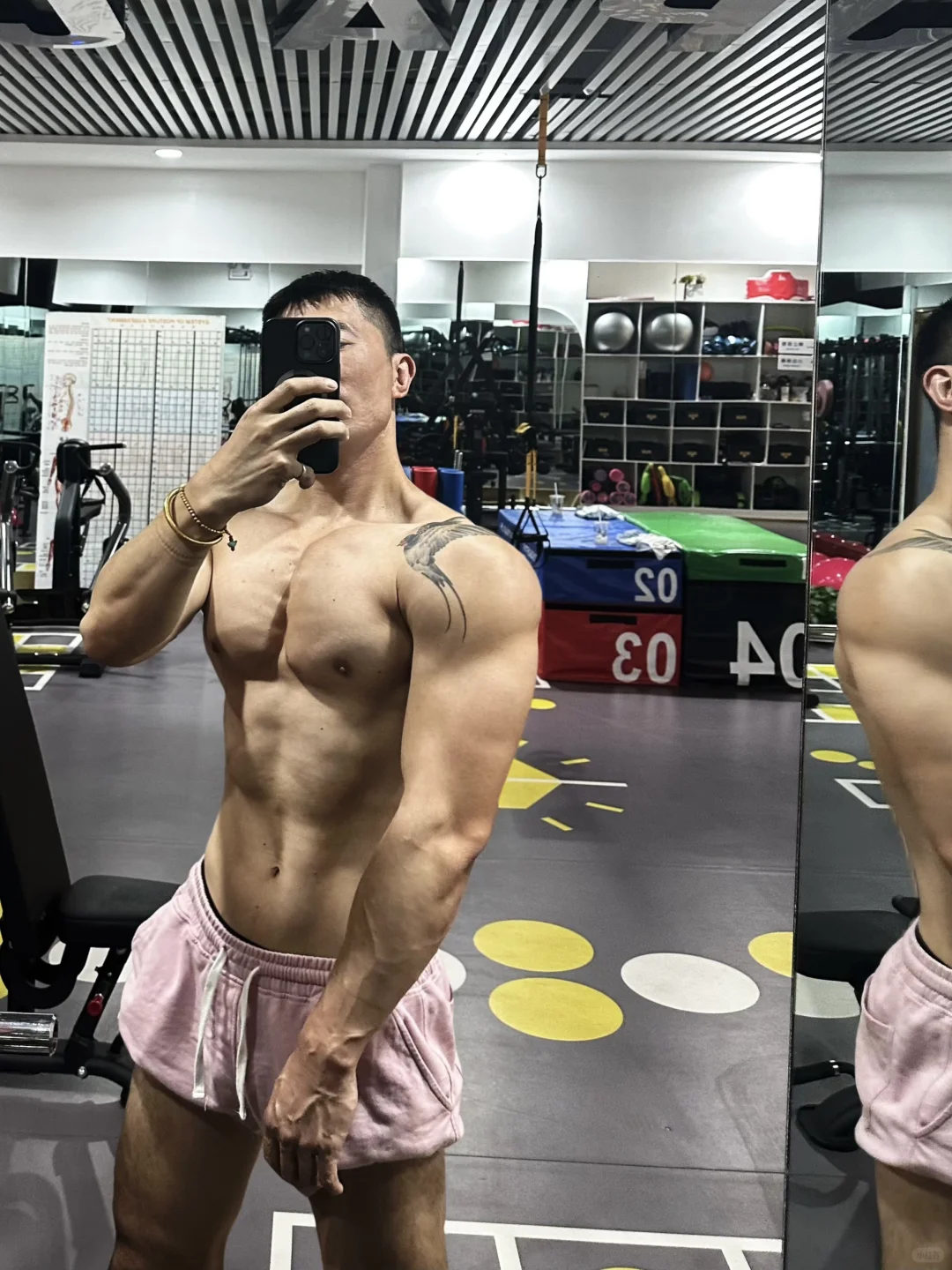 镜像拍照发现了什么🤔