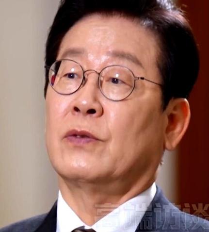 实话难说！李在明真是狠人，在访华时将韩国的尴尬处境说了出来。
 
近期他在中国面